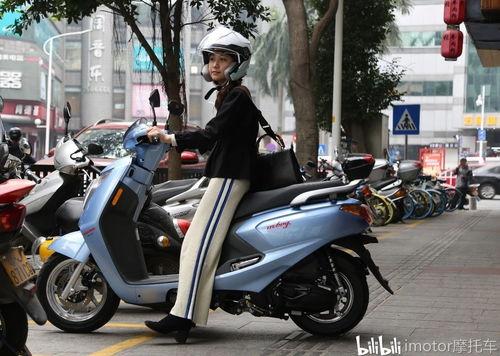 豪爵萌妹最新爆料图片视频,视觉盛宴，精彩瞬间大揭秘！  第1张